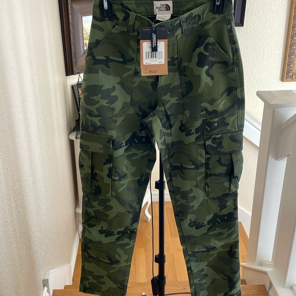 THE NORTHFACE army print cargo pants
